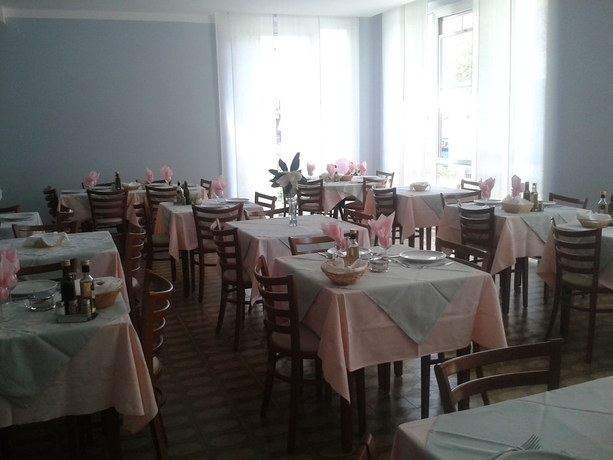 Imagen del bar/restaurante del Hotel Lora, Rimini. Foto 4