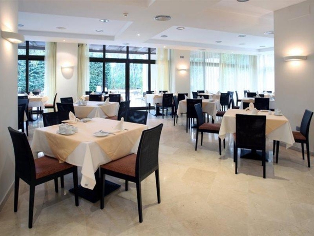 Imagen general del Hotel Lorcrimar. Foto 6