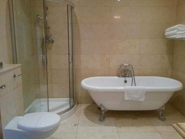 Imagen general del Hotel Lord Bagenal Inn. Foto 2