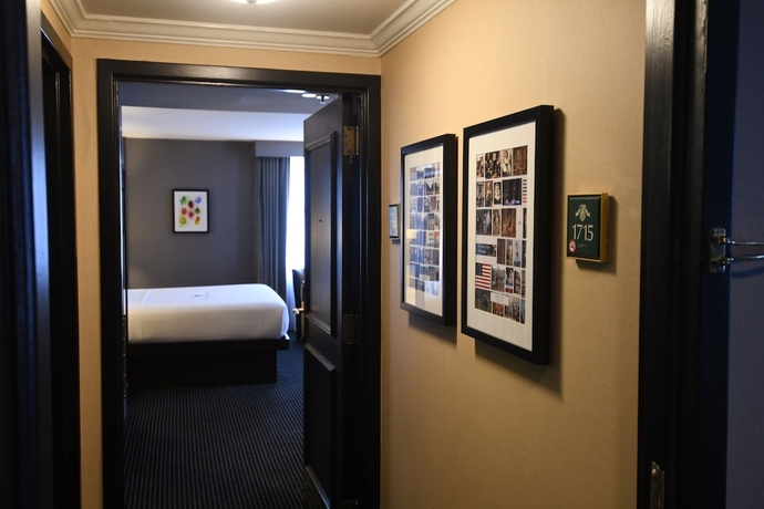 Imagen de la habitación del Hotel Lord Baltimore. Foto 7