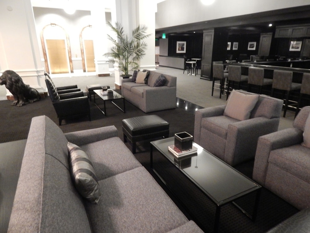 Imagen de los interiores del Hotel Lord Baltimore. Foto 15