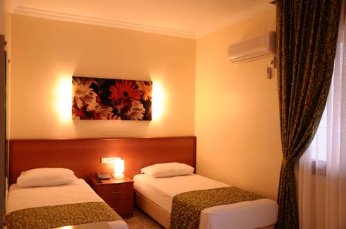 Imagen de la habitación del Hotel Lord, Cesme. Foto 3