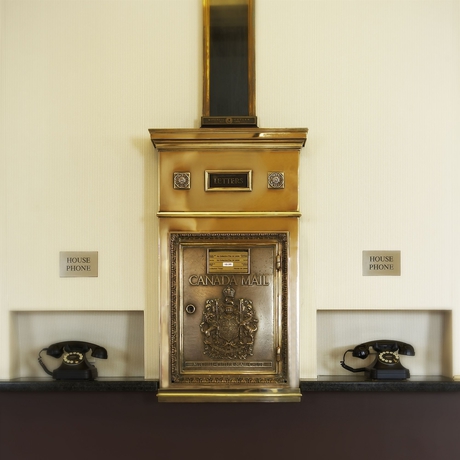 Imagen de los interiores del Hotel Lord Elgin. Foto 14