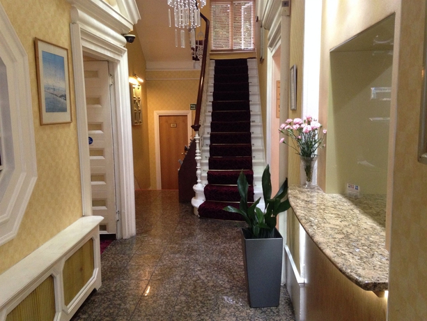 Imagen de los interiores del Hotel Lord Jim. Foto 13