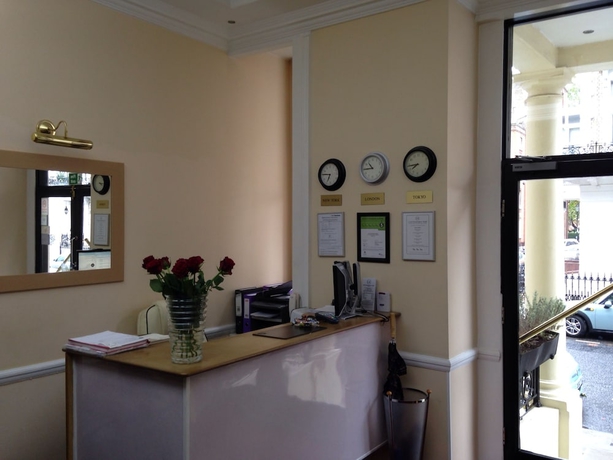 Imagen de los interiores del Hotel Lord Kensington. Foto 16