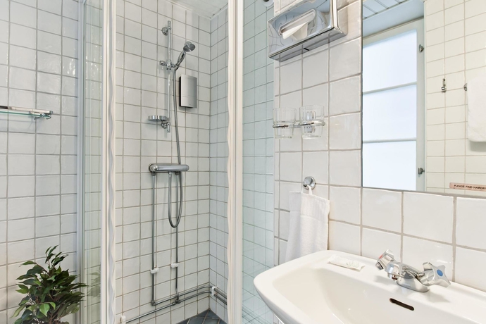 Imagen de la habitación del Hotel Lord Nelson. Foto 7