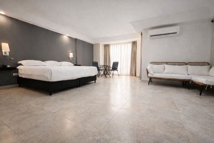 Imagen de la habitación del Hotel Lord Pierre. Foto 2