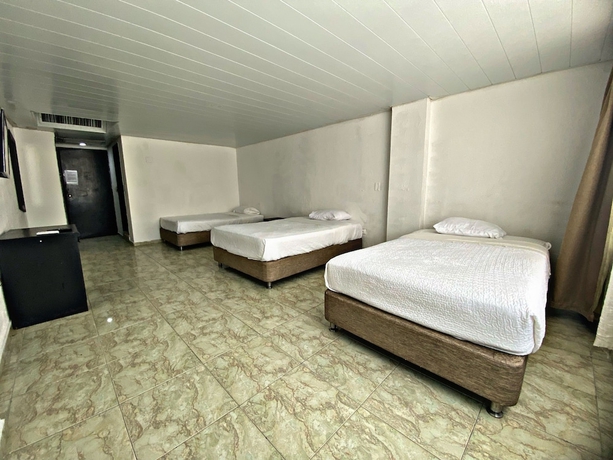 Imagen de la habitación del Hotel Lord Pierre. Foto 6