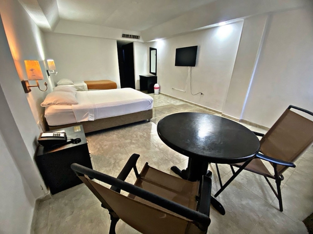Imagen de la habitación del Hotel Lord Pierre. Foto 7