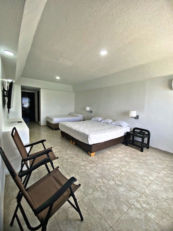 Imagen de la habitación del Hotel Lord Pierre. Foto 11