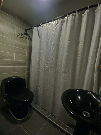 Imagen de la habitación del Hotel Lord Pierre. Foto 13