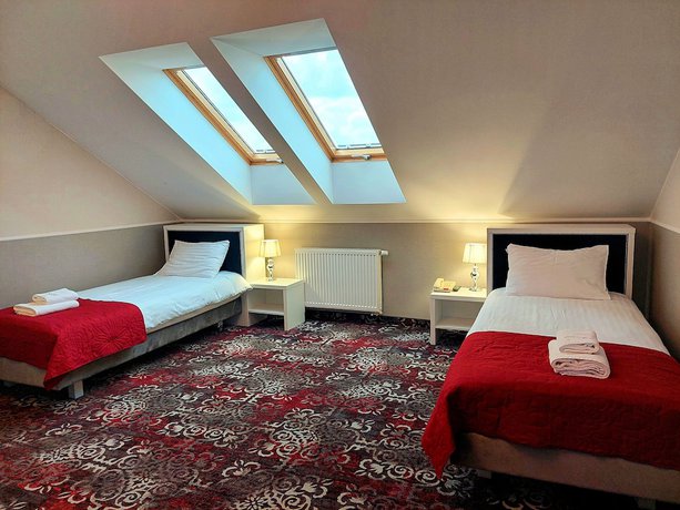Imagen de la habitación del Hotel Lord Radom. Foto 4