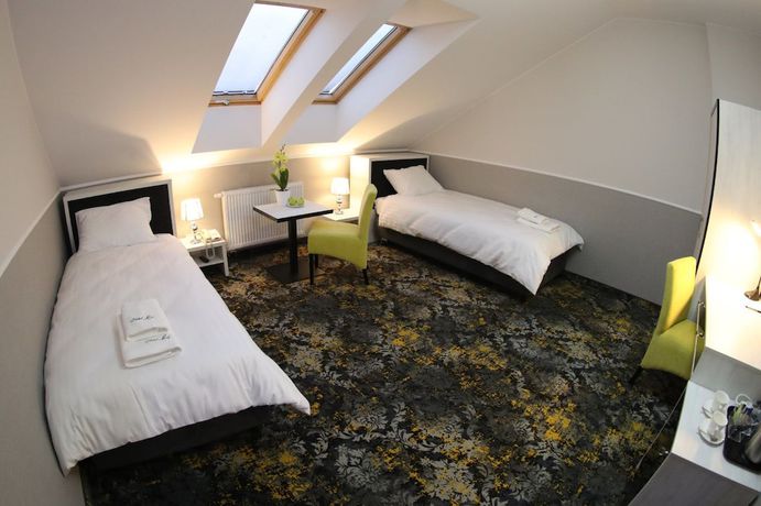 Imagen de la habitación del Hotel Lord Radom. Foto 6