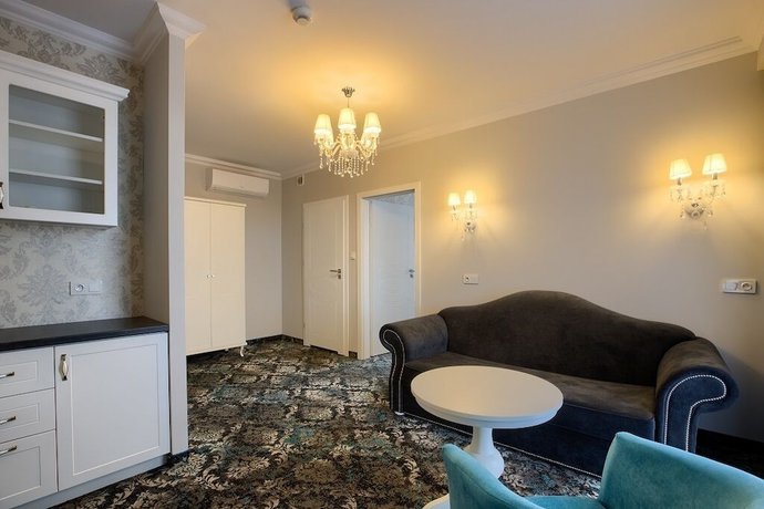 Imagen de la habitación del Hotel Lord Radom. Foto 8