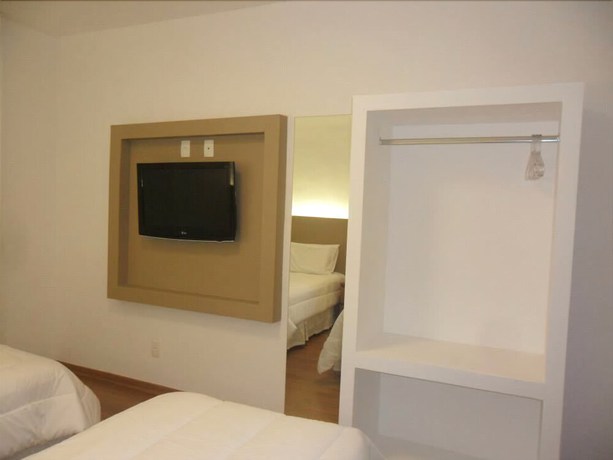 Imagen de la habitación del Hotel Lord, Vespasiano. Foto 13