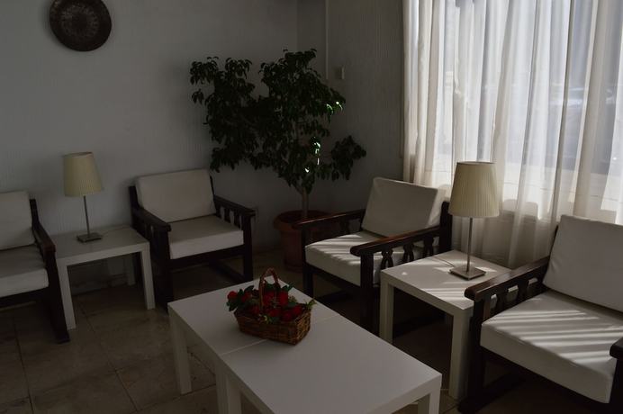 Imagen de los interiores del Hotel Lordos Apartments. Foto 19