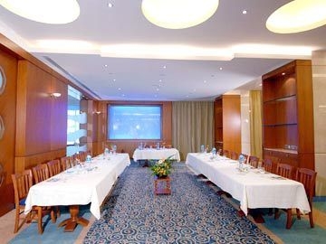 Imagen de los interiores del Hotel Lords Beach. Foto 5