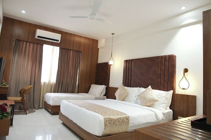 Imagen de la habitación del Hotel Lords Eco Inn Ambaji. Foto 17