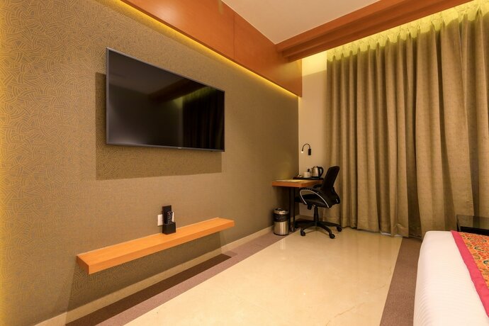 Imagen de la habitación del Hotel Lords Eco Inn Jamnagar. Foto 18