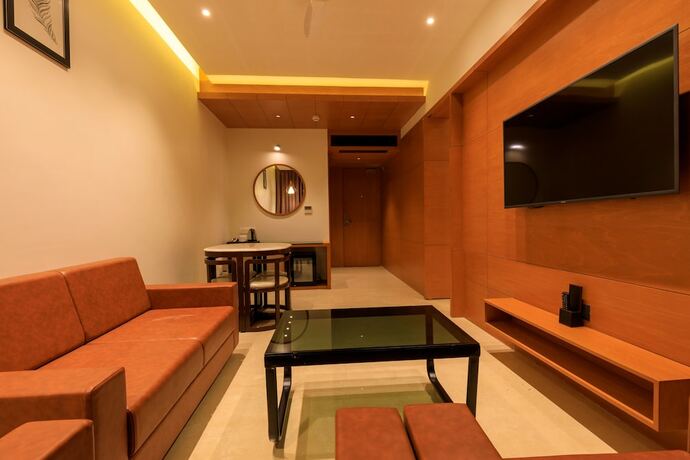 Imagen de la habitación del Hotel Lords Eco Inn Jamnagar. Foto 19