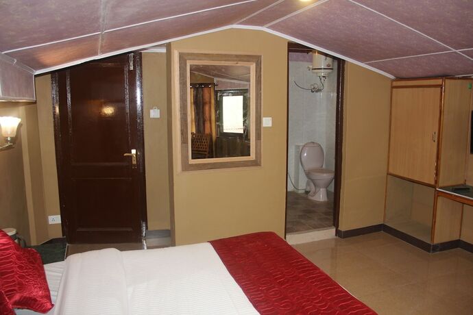 Imagen de la habitación del Hotel Lords Garden Glory. Foto 17