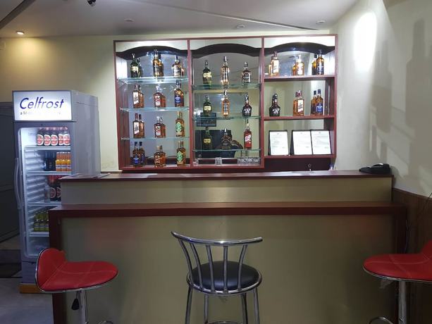 Imagen del bar/restaurante del Hotel Lords Highway Inn. Foto 6