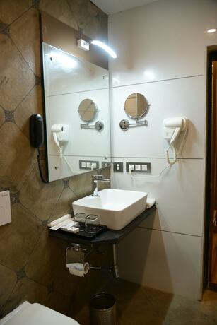 Imagen general del Hotel Lords Inn Jamnagar. Foto 1