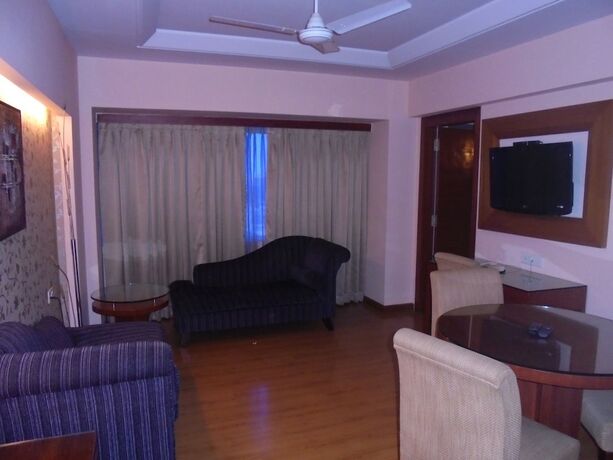 Imagen general del Hotel Lords Plaza, Ankleshwar. Foto 2