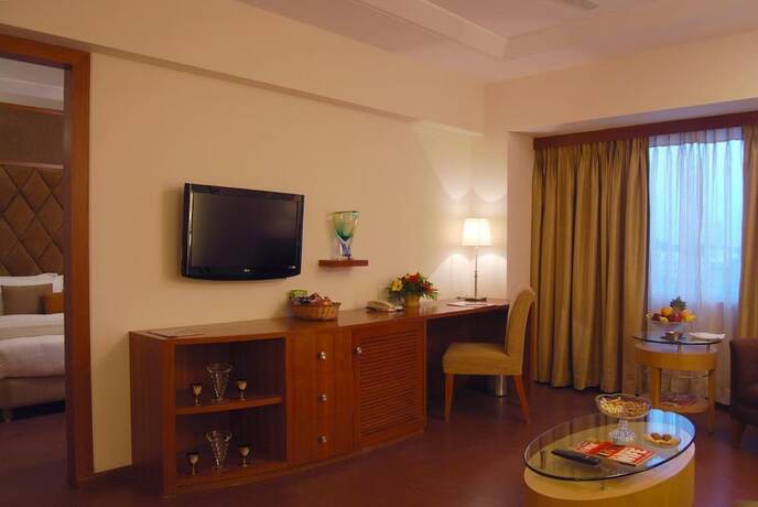 Imagen general del Hotel Lords Plaza, Ankleshwar. Foto 4