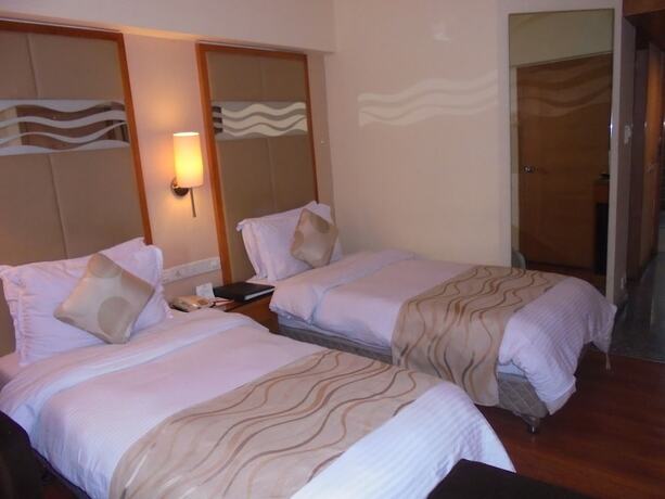 Imagen general del Hotel Lords Plaza, Ankleshwar. Foto 10