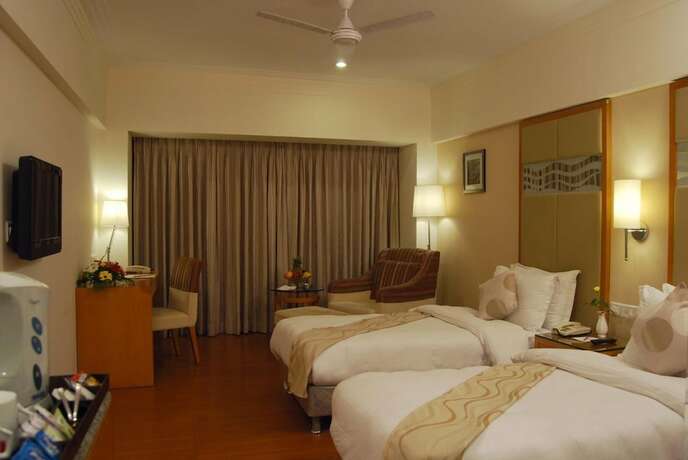Imagen general del Hotel Lords Plaza, Ankleshwar. Foto 12