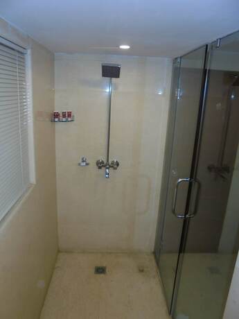 Imagen general del Hotel Lords Plaza, Ankleshwar. Foto 13