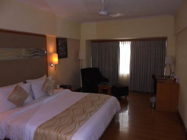 Imagen de la habitación del Hotel Lords Plaza, Ankleshwar. Foto 18