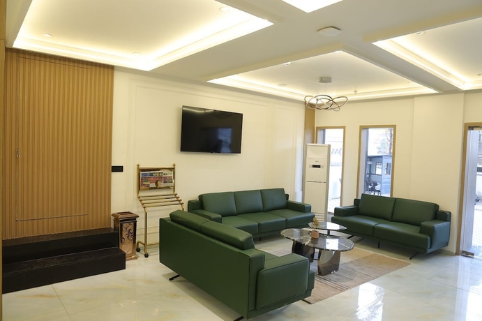 Imagen de los interiores del Hotel Lords Studio Inn, Jamnagar. Foto 10