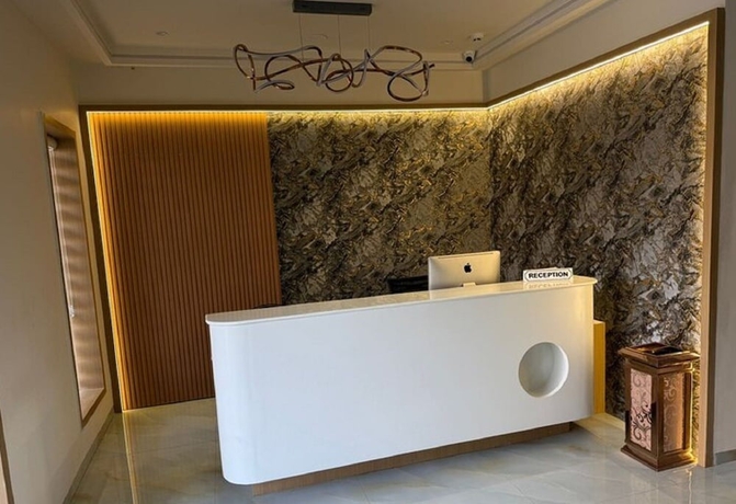 Imagen de los interiores del Hotel Lords Studio Inn, Jamnagar. Foto 12