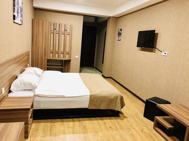 Imagen de la habitación del Hotel Lords, Tbilisi. Foto 13