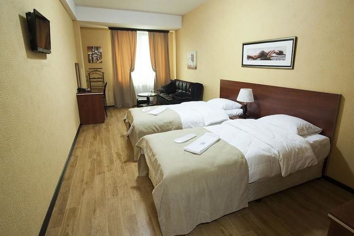 Imagen de la habitación del Hotel Lords, Tbilisi. Foto 14