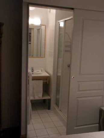 Imagen de la habitación del Hotel L'or&eacute;e Des Vignes. Foto 3