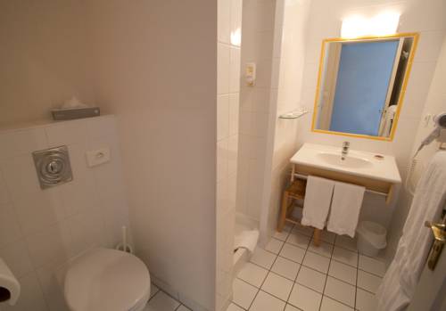 Imagen de la habitación del Hotel L'or&eacute;e Des Vignes. Foto 4