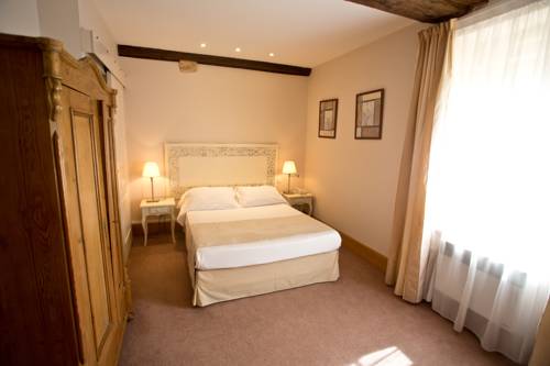 Imagen de la habitación del Hotel L'or&eacute;e Des Vignes. Foto 6