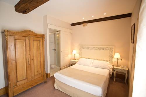 Imagen de la habitación del Hotel L'or&eacute;e Des Vignes. Foto 7