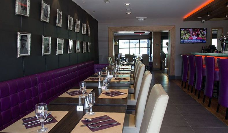 Imagen del bar/restaurante del Hotel Loreak. Foto 6