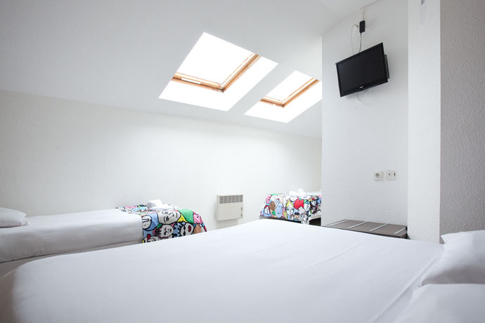 Imagen del bar/restaurante del Hotel Loreak. Foto 9