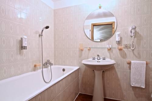 Imagen de la habitación del Hotel Loredana. Foto 4