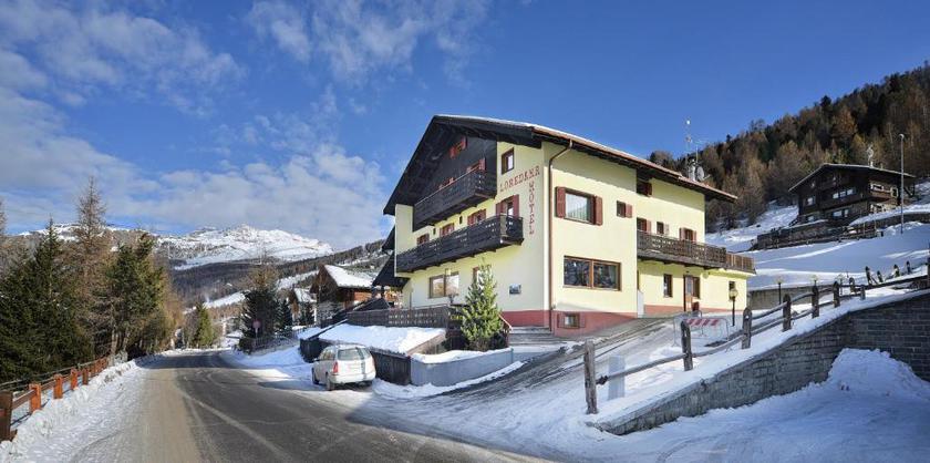 Imagen de los exteriores del Hotel Loredana. Foto 11