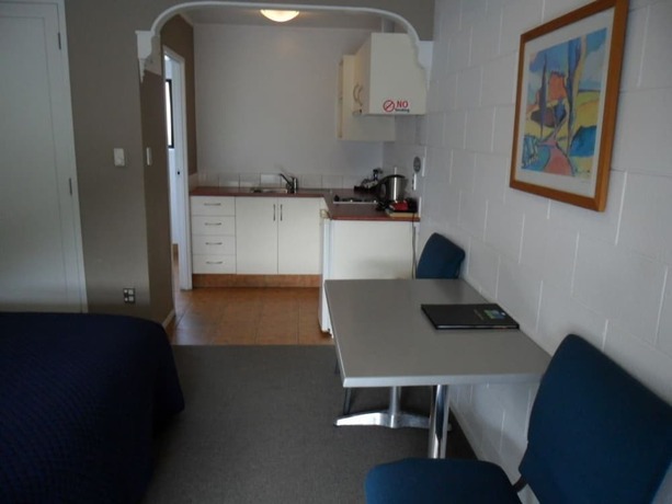 Imagen de la habitación del Hotel Loredo Motel. Foto 18