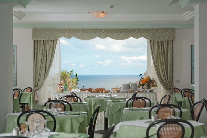 Imagen del bar/restaurante del Hotel Loreley, Ischia. Foto 4