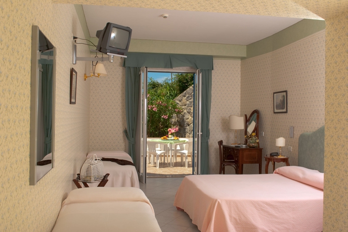 Imagen de la habitación del Hotel Loreley, Ischia. Foto 9