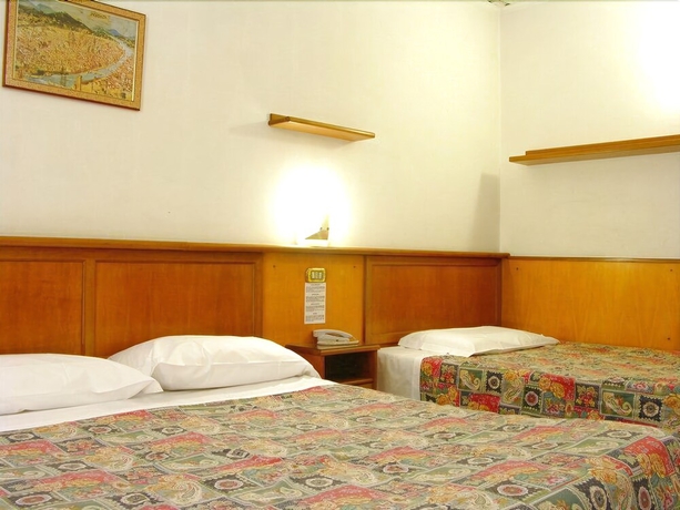 Imagen de la habitación del Hotel Lorena. Foto 4