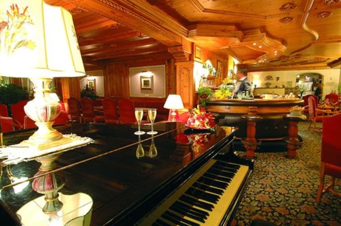Imagen del bar/restaurante del Hotel Lorenzetti. Foto 2